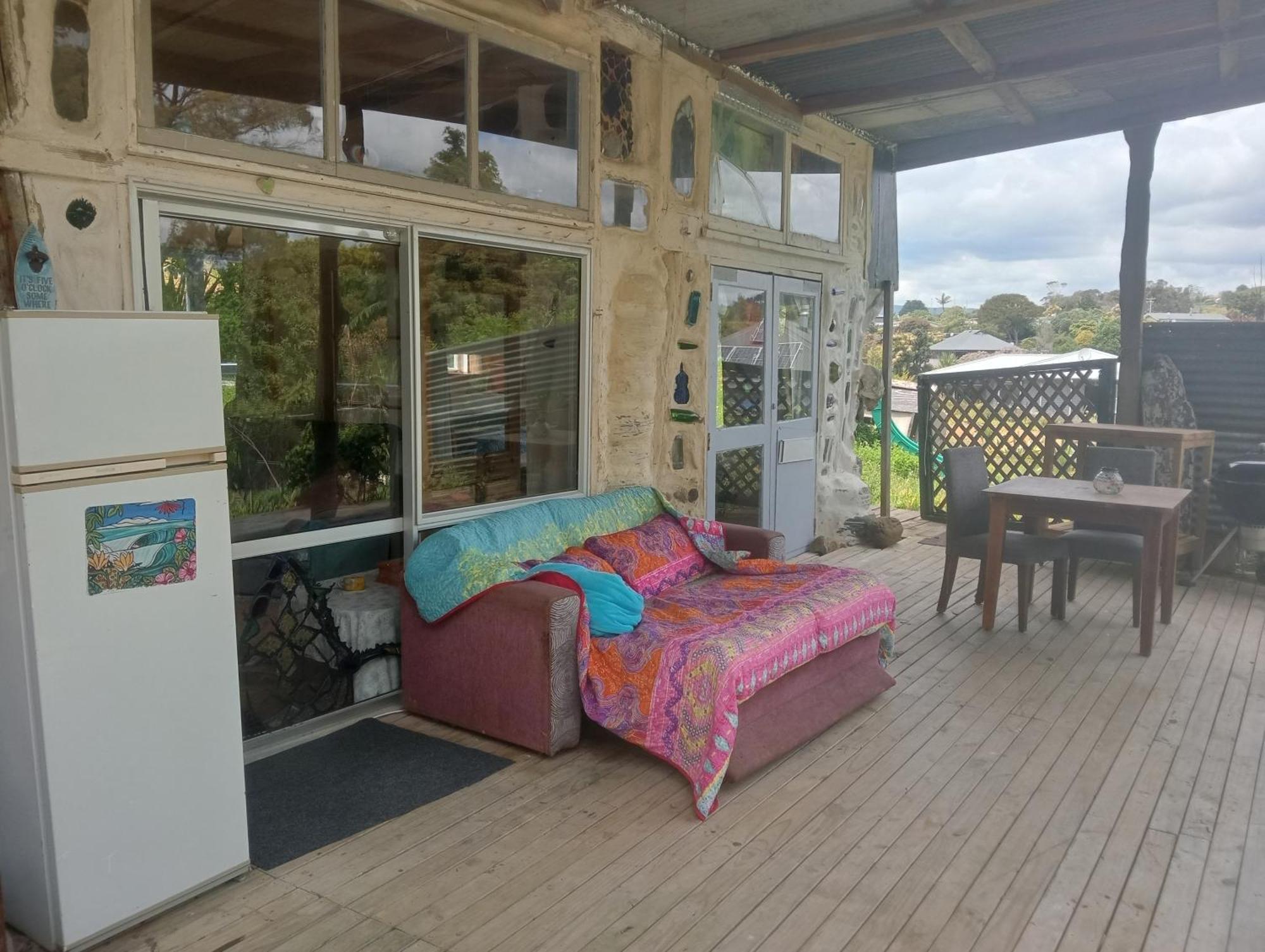 The Mud House Hotel Raglan Exterior photo